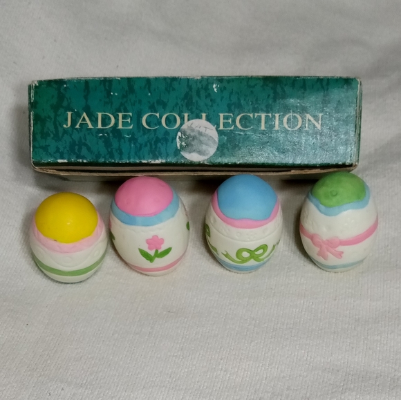 Jade Collection 4 pc Egg Set - Picture 5 of 8